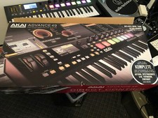 AKAI Advance 49 controller