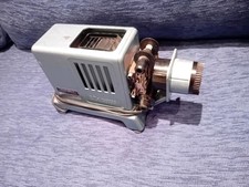proiettore diapositive vintage Malinverno Nuovoskop 2