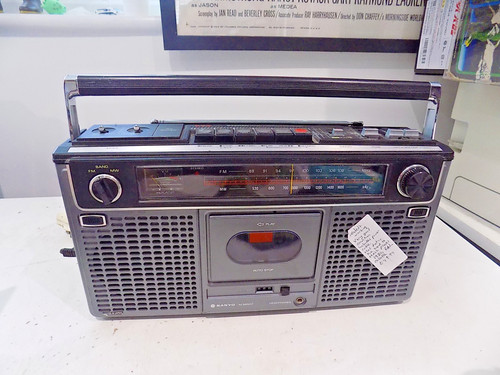 Sanyo m9950f stereo radio - sanyo,