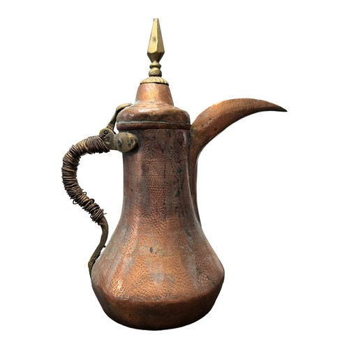 Antica caffettiera beduina