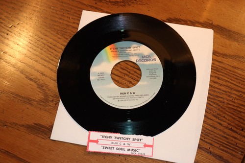 New vinyl run w itchy - vinyl,