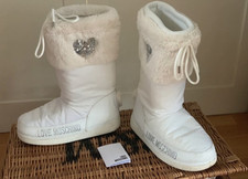 scarponi da neve love moschino