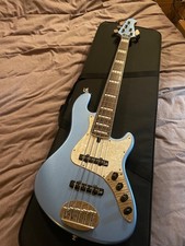 Basse Lakland DJ5 , série