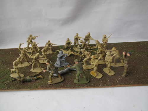 Soldatini plastica vintage - soldatini,