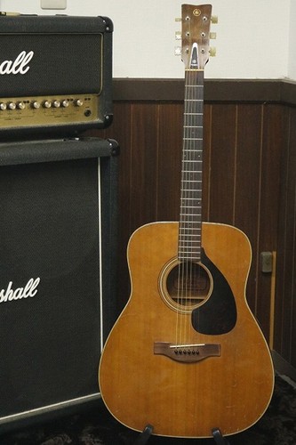 Chitarra acustica vintage