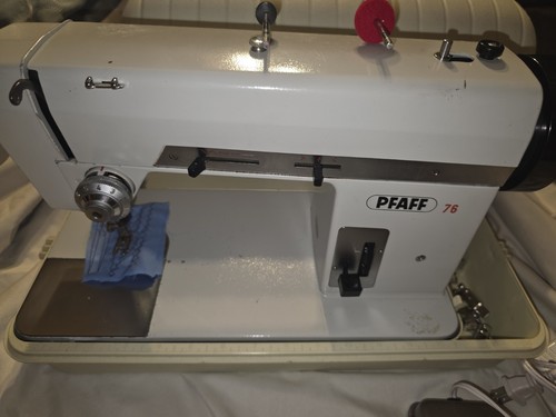 Pfaff sewing machine made - 76,
