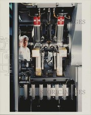 1993 press photo - 1993,