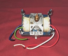 MOTORE marca PE PER GIRADISCHI