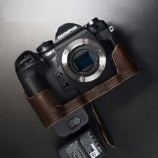 Custodia mezza fotocamera per