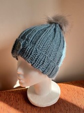 Cappello  di lana fatto a mano Unisex Misura Standard. Pura lana 100%.