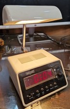 LAMPADA BIANCA VINTAGE DA OROLOGIO "TARGETTI" SANKEY ANNI '70