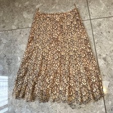 GONNA SVASATA IN PIZZO CHANEL