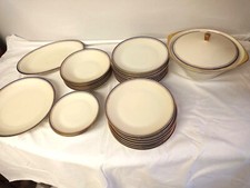 Servizio piatti ceramica Schirnding Bavaria. 18 piani  6 fondi 5 picc + Zuppiera