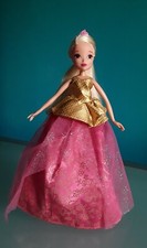 "WINX Club" Bambola Stella, 2014, Serie "Magica Principessa", altezza 27 cm.