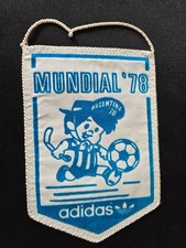 Gagliardetto pennant banderin  originale Mundial 1978 Argentina Gauchito ADIDAS