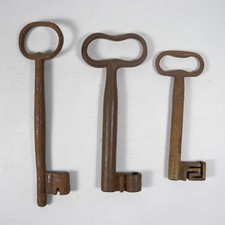 LOTTO STOCK 3 CHIAVI ANTICHE IN FERRO FORGIATO ANTIQUE KEYS EPOCA 1800 - W276