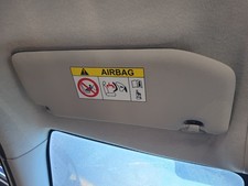 Visiera parasole e specchietto