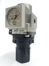 REGOLATORE DI FLUSSO PNEUMATICO SMC AR20-F01EH NUOVO CON GHIERA