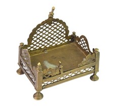 Vintage IN Ottone Singhasan
