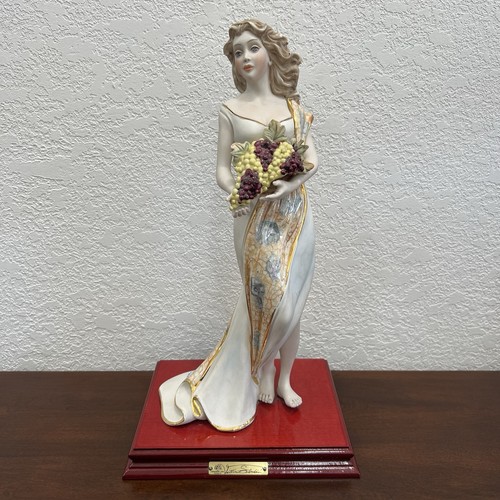 Statuina porcellana vittorio - porcellana,