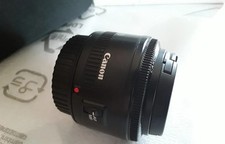 Canon EF 50mm II  F/1.8 -