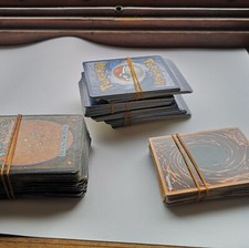 lotto carte Pokémon Yu Gi Oh magic rare bundle