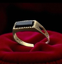 Victorian era gold ring -