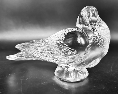 Lalique france crystal pigeon - france,