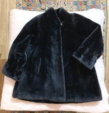 Pelliccia donna di montone nero