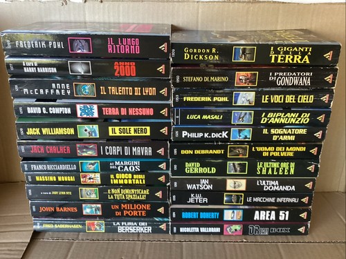 Lotto fantascienza volumi - 19,