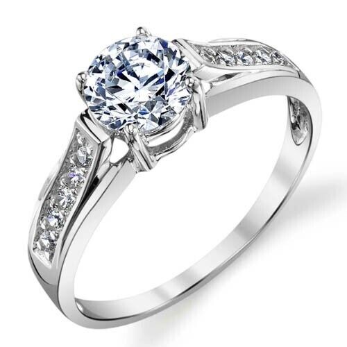 Solitario con diamante