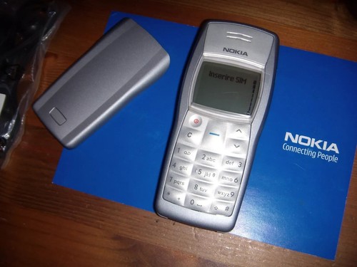 Nokia 1100 silver edition - 1100,
