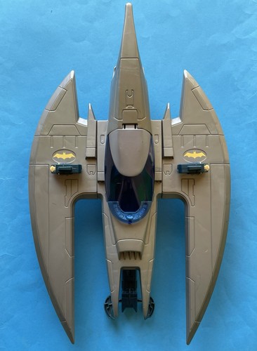 Batwing plane batman - batwing,