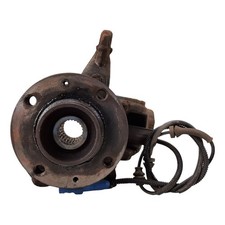 Mozzo anteriore destro lato