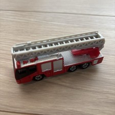 Camion scala Tomica