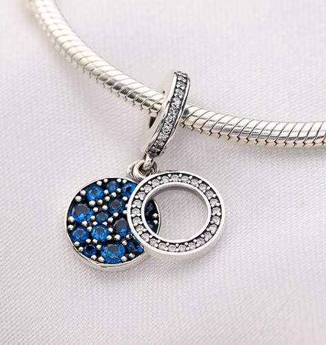 Charm pandora royal - pandora, london