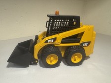 Bruder 1:16 02481 CAT Skid