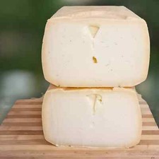 formaggio tipico caciocavallo