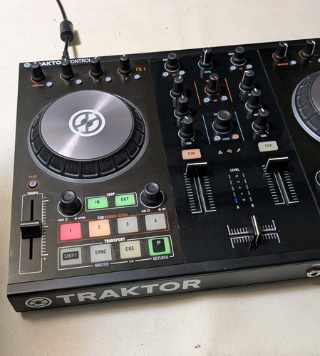 Native instruments traktor - instruments,