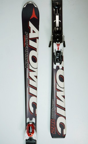 Sci atomic performer - performer, carbon