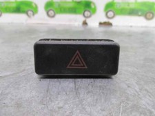 61311374220 interruttore quattro frecce per BMW SERIE 3 BERLINA (E36) 1.8 CAT
