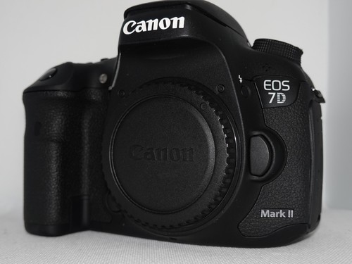 Canon eos mark - canon, ii