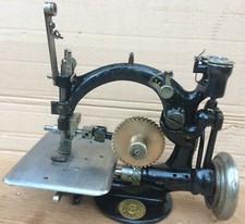 Willcox and Gibbs Picot Chain