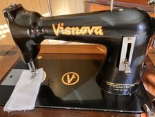 Macchina da cucire VISNOVA