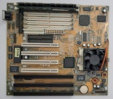 Asus TXP4 socket 7 ATX/AT ISA retro scheda madre + IBM 6x86MX PR233 + 64MB RAM