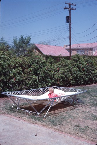 1963 ragazza seduta - seduta, su