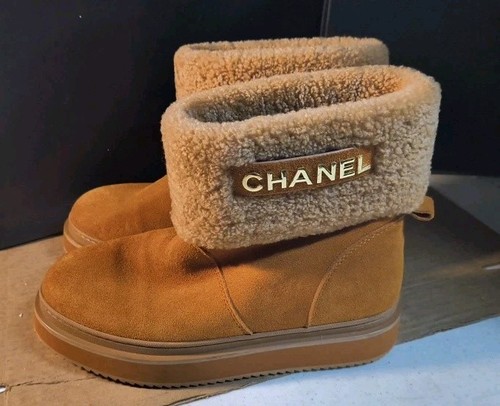 Stivaletti chanel shearling - chanel,