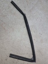 Guarnizione Vetro Porta Anteriore Sx Alfa Stelvio  ORIGINALE 