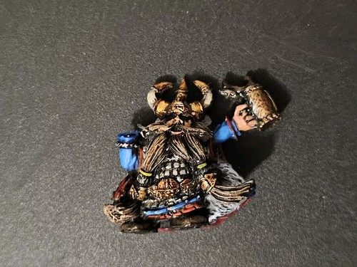 Warhammer fantasy white dwarf - white,
