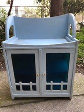 MOBILETTO CON VETRI COLORATI E RIPIANO INTERNO